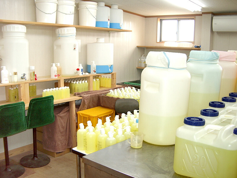 シャンプー充填室